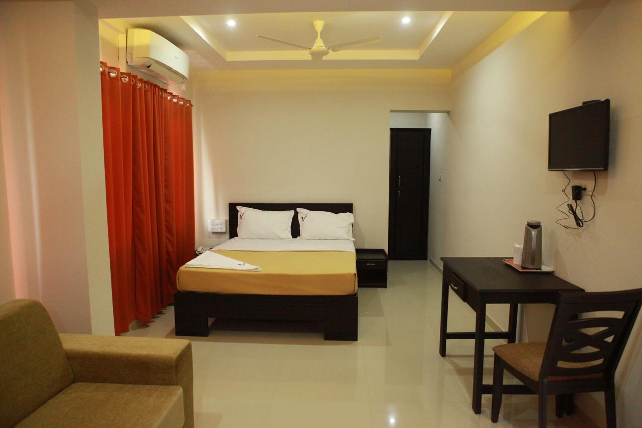 Riva Residency Hotel Palakkad Ngoại thất bức ảnh