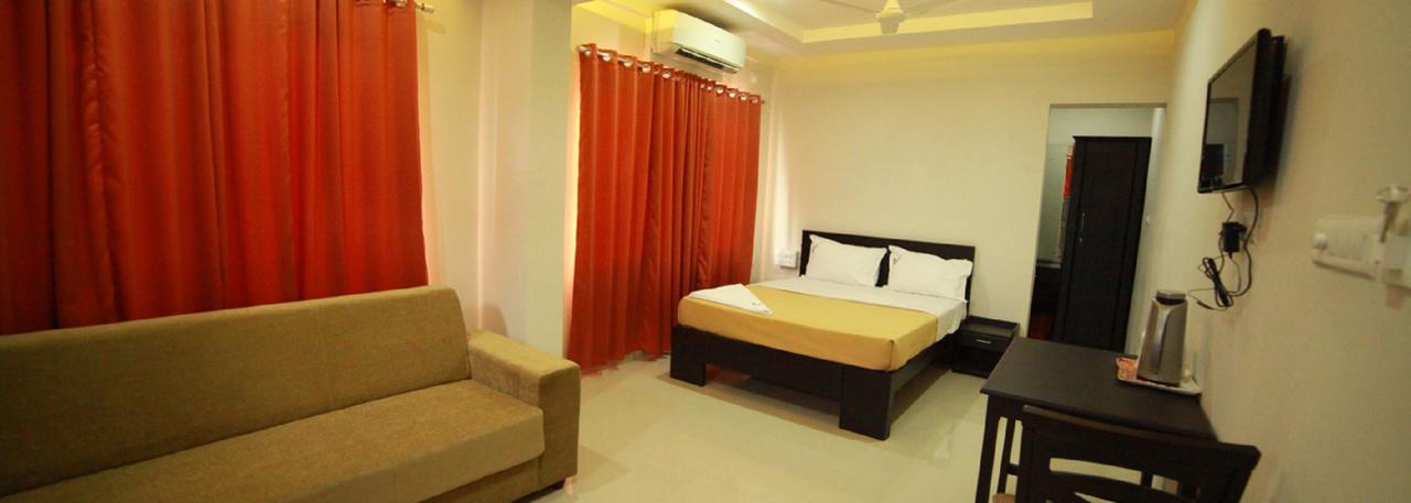 Riva Residency Hotel Palakkad Ngoại thất bức ảnh
